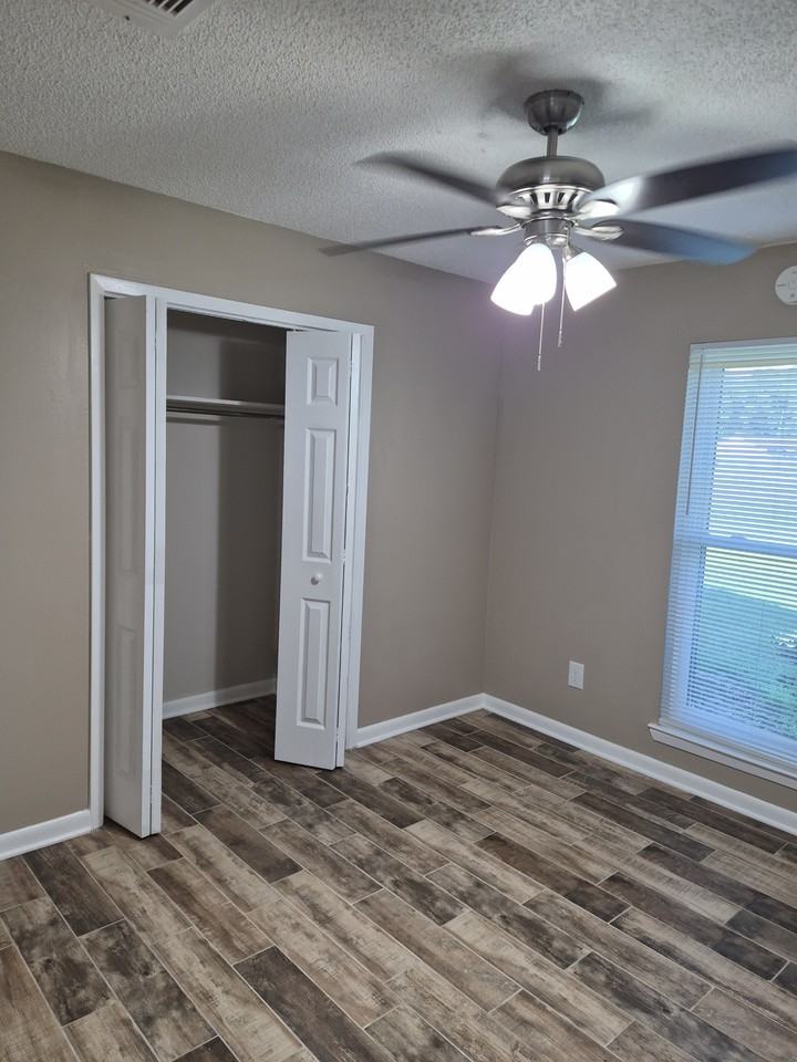 3878 Avalon Blvd #NA - Photo 4 of 14