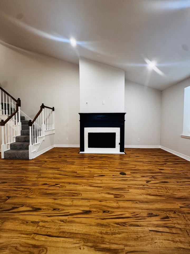 6320 E 89th Pl #1102 - Photo 2 of 16