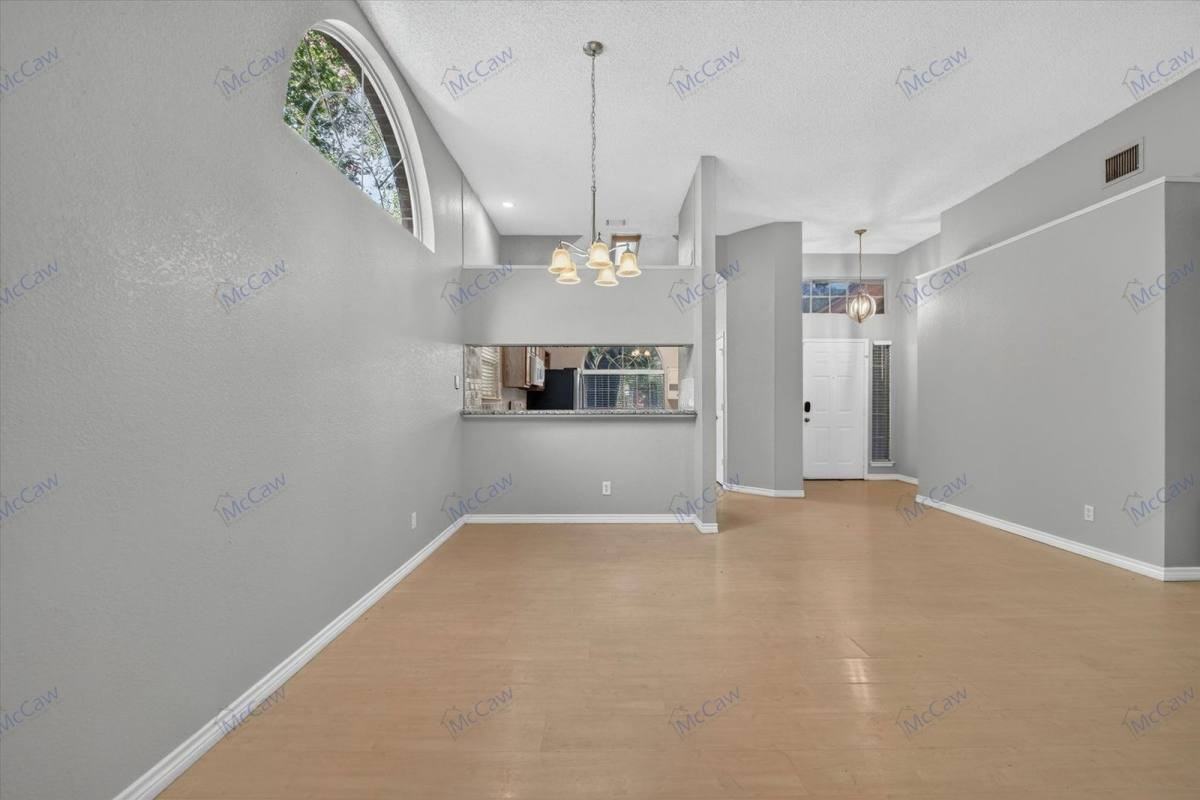 7432 Blackthorn Dr - Photo 3 of 10
