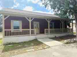 featured image of 1005 Live Oak Dr #NA