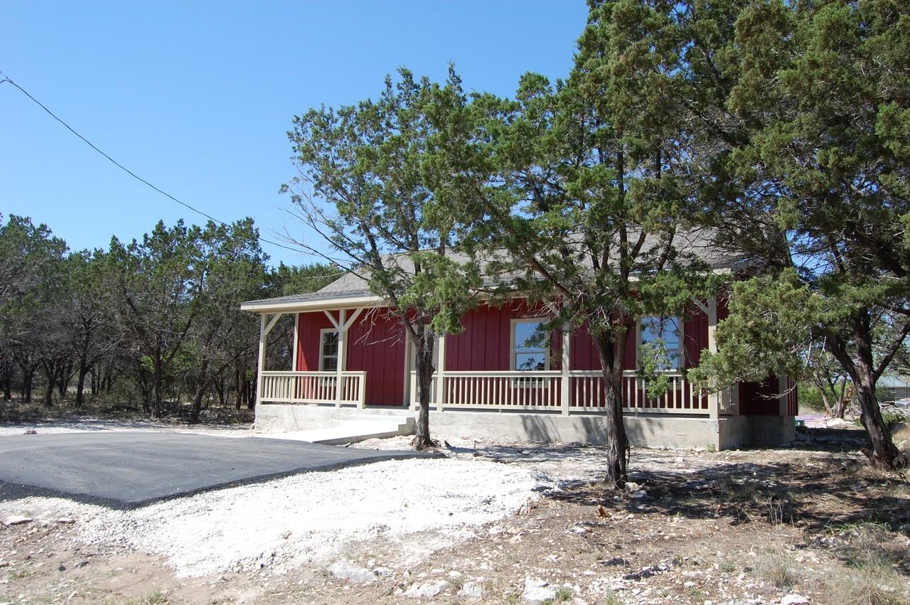 1005 Live Oak Dr #NA - Photo 2 of 10