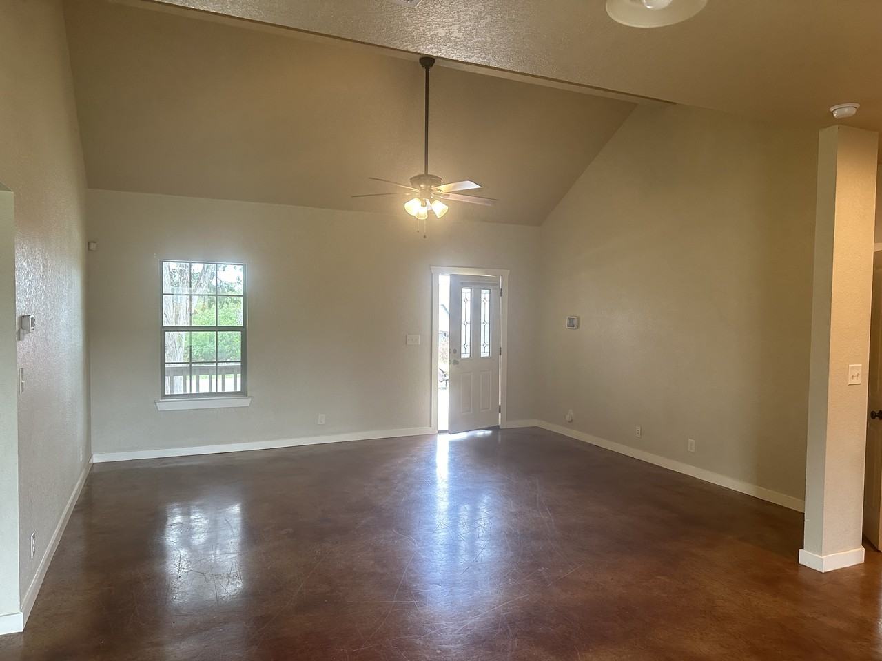 1005 Live Oak Dr #NA - Photo 3 of 10