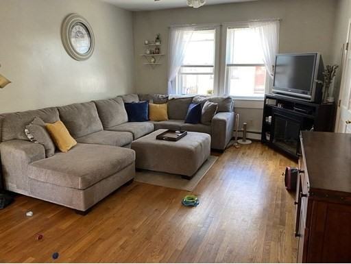 172 W 6th St #1 - Photo 2 of 12