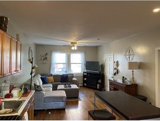 172 W 6th St #1 - Photo 3 of 12