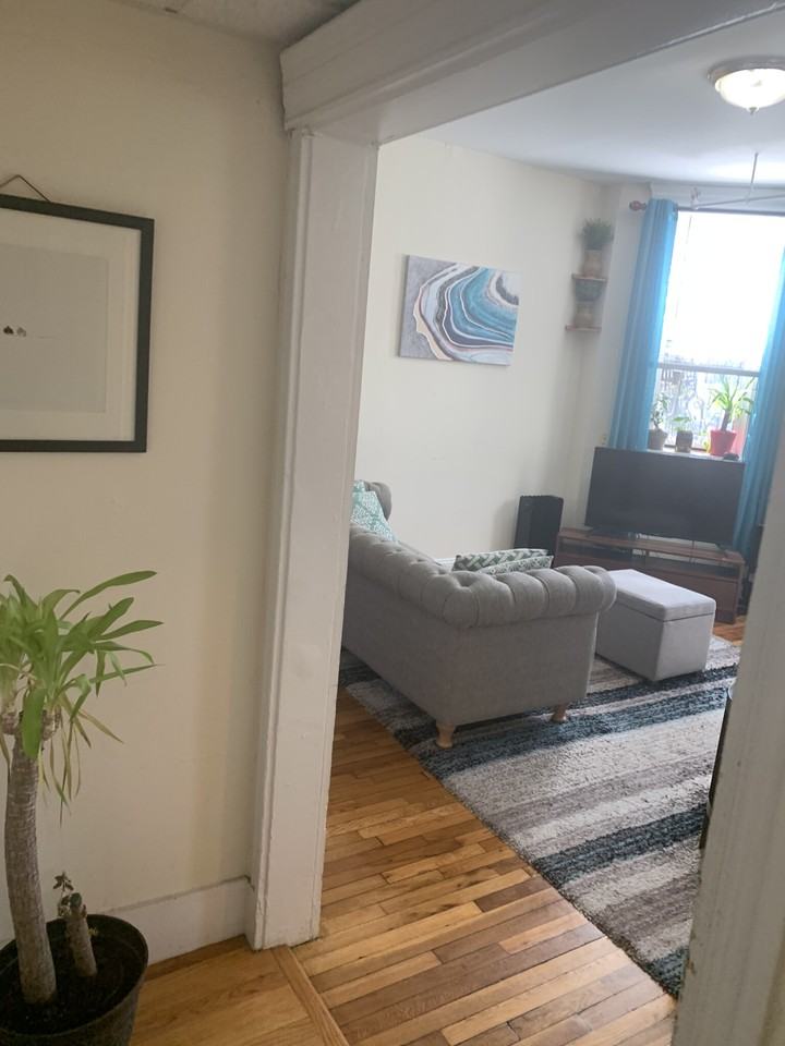 360 Riverway #2 - Photo 5 of 33