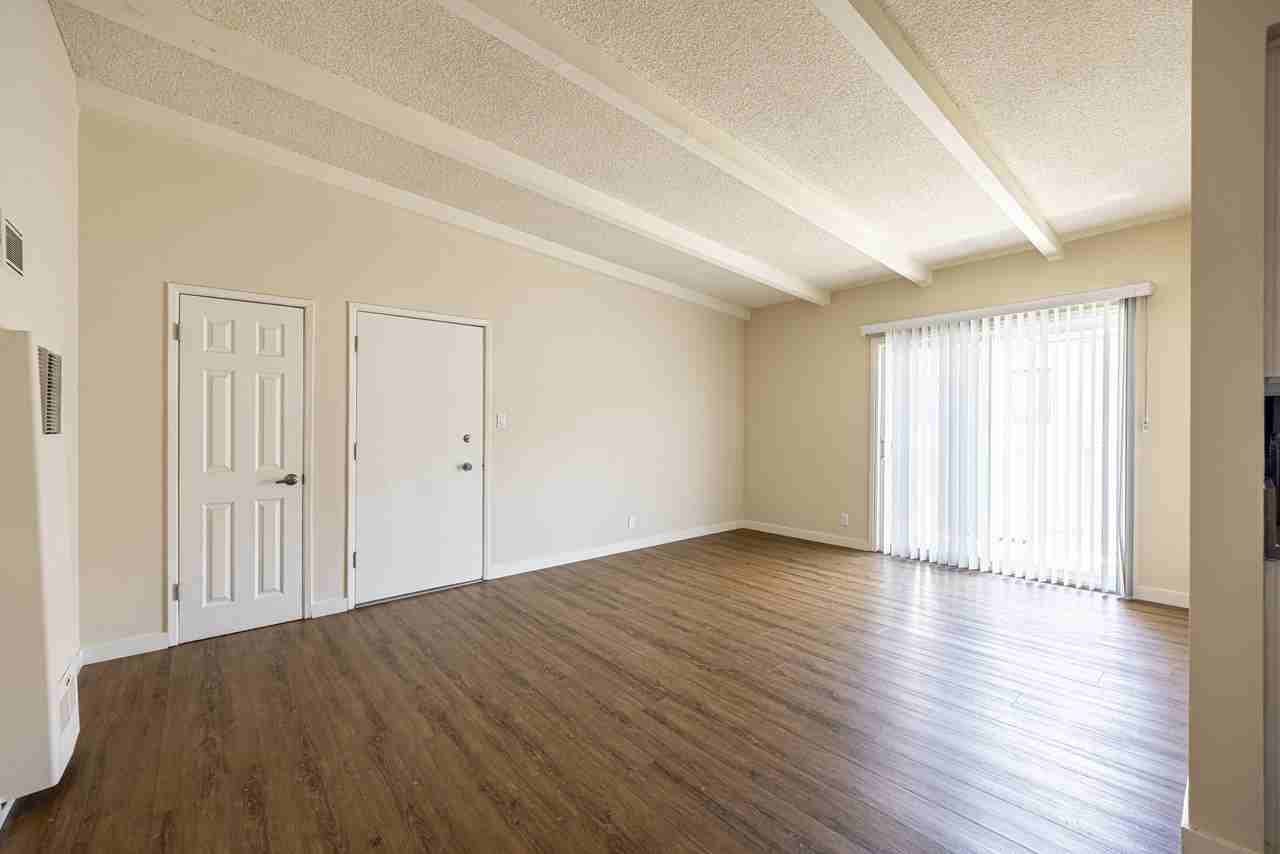 3722 Mentone Ave #8 - Photo 3 of 14