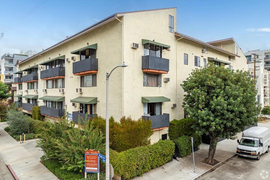 Las Casitas Apartments - Photo 4 of 50