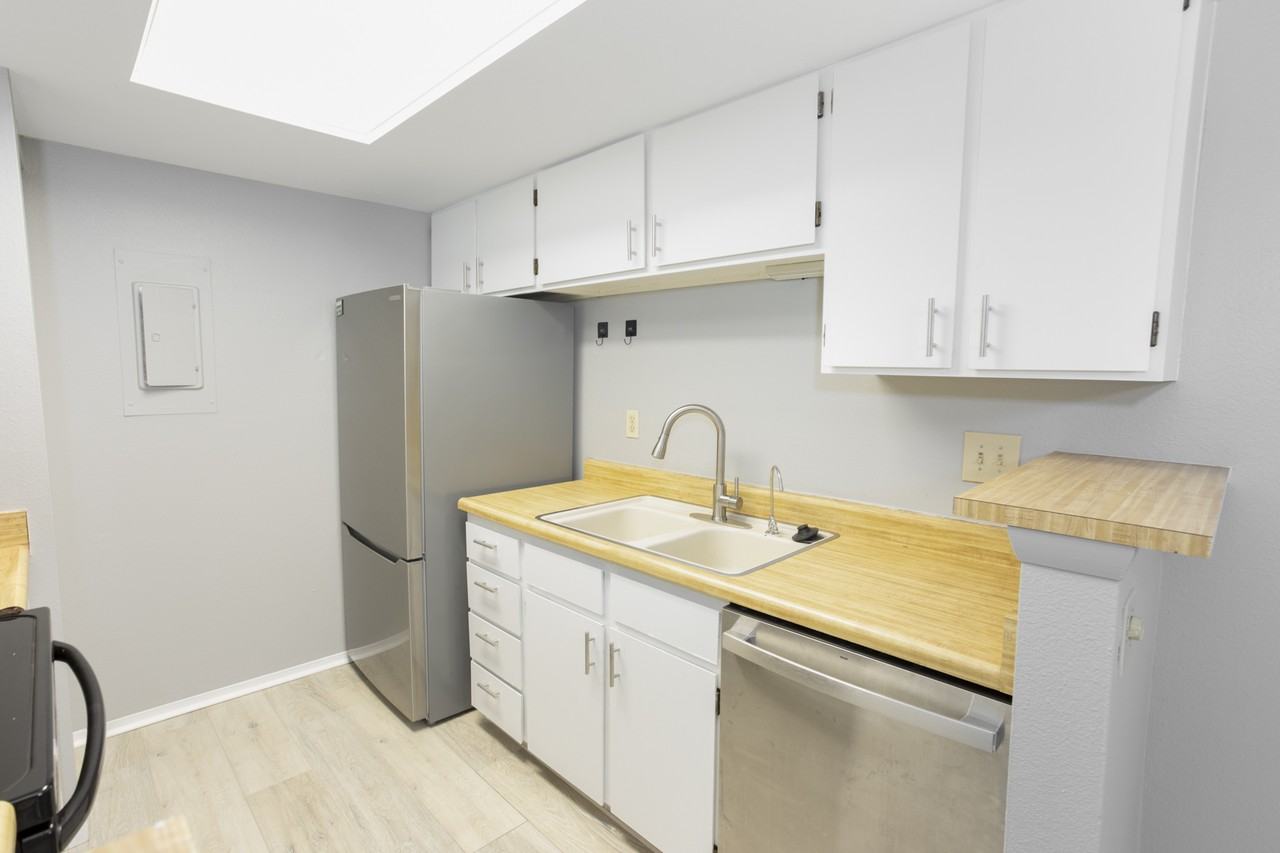 14444 E Colorado Dr #204