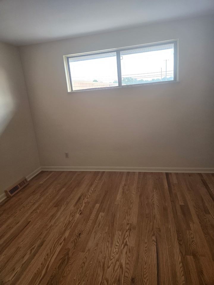 2511 W Wardcliffe Dr #F - Photo 4 of 8