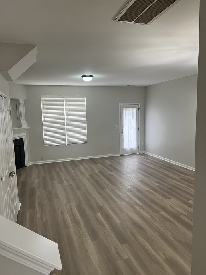 7341 Laurel Valley Rd - Photo 2 of 3