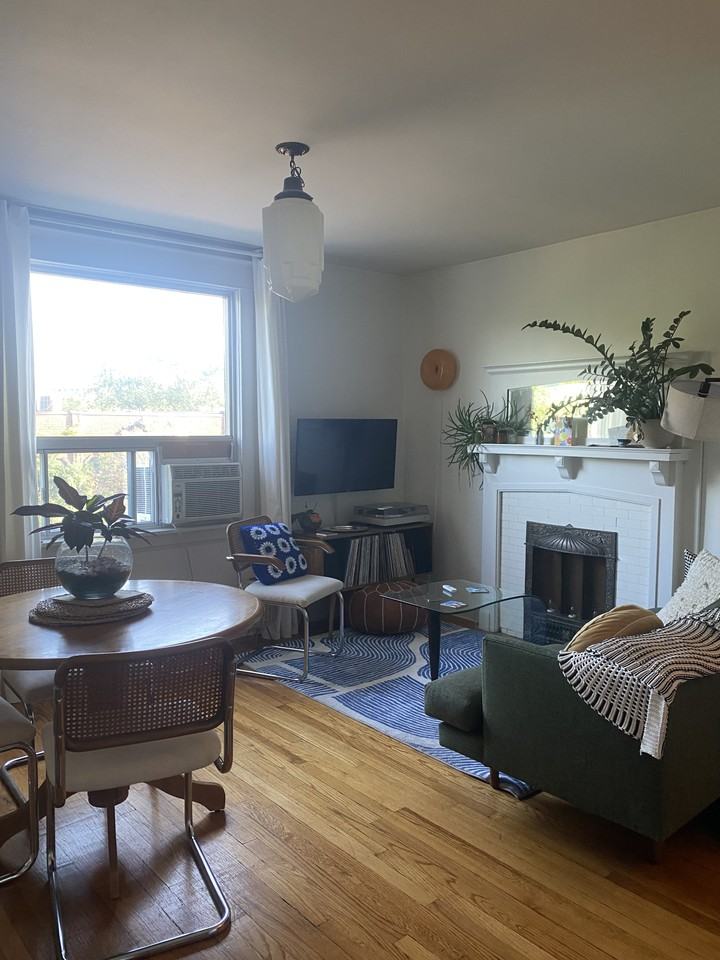 1520 Dundas Street West - Photo 3