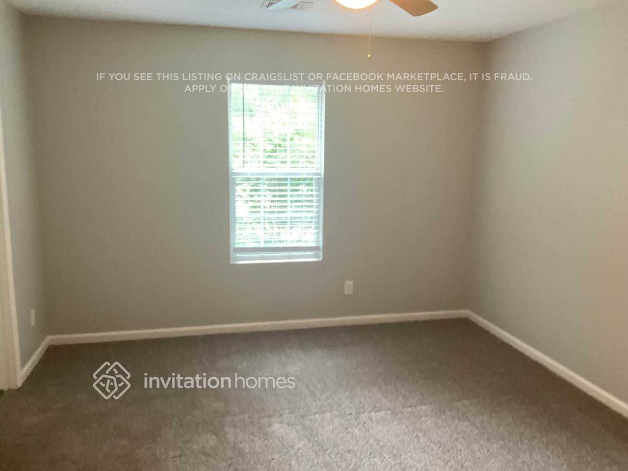 6555 Fiji Dr - Photo 2 of 5