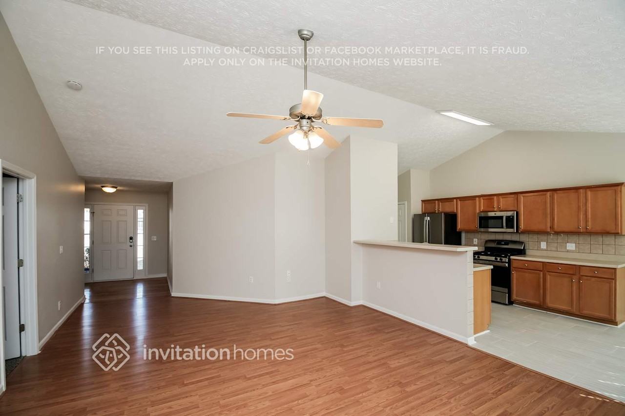 306 Remington Place Blvd - Photo 3 of 16