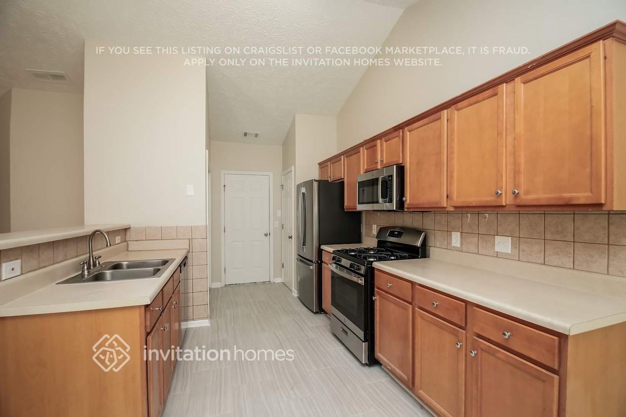 306 Remington Place Blvd - Photo 4 of 16