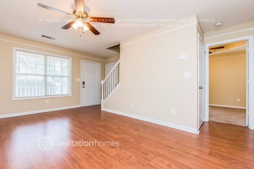 5996 Zane Ct - Photo 4 of 17