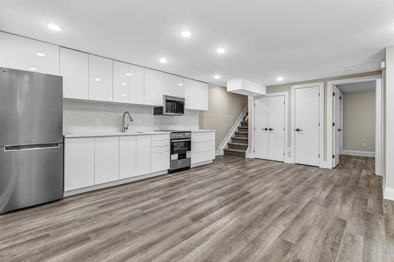 505 Churchill Avenue - Photo 6 of 13