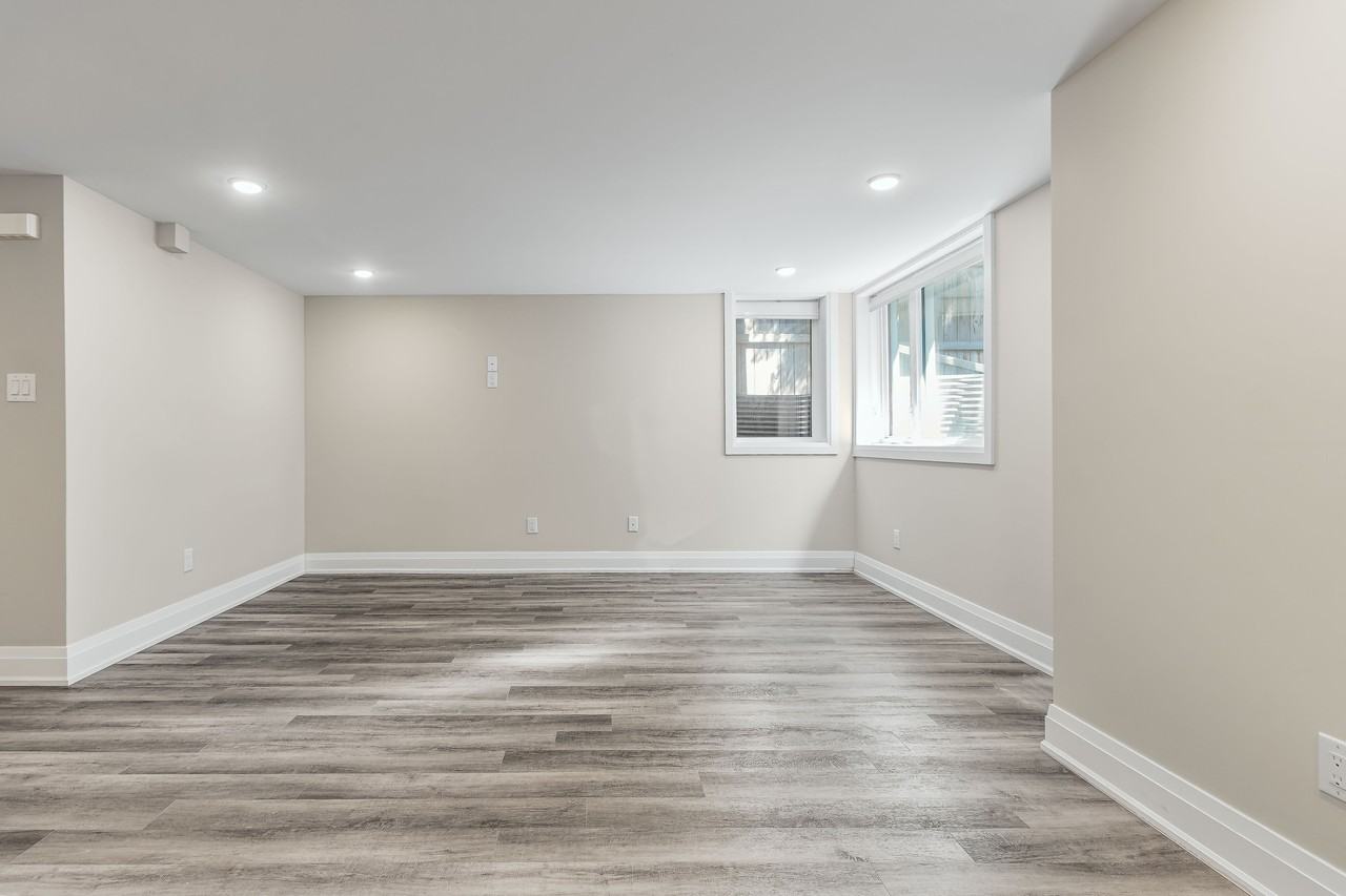 505 Churchill Avenue - Photo 7 of 13