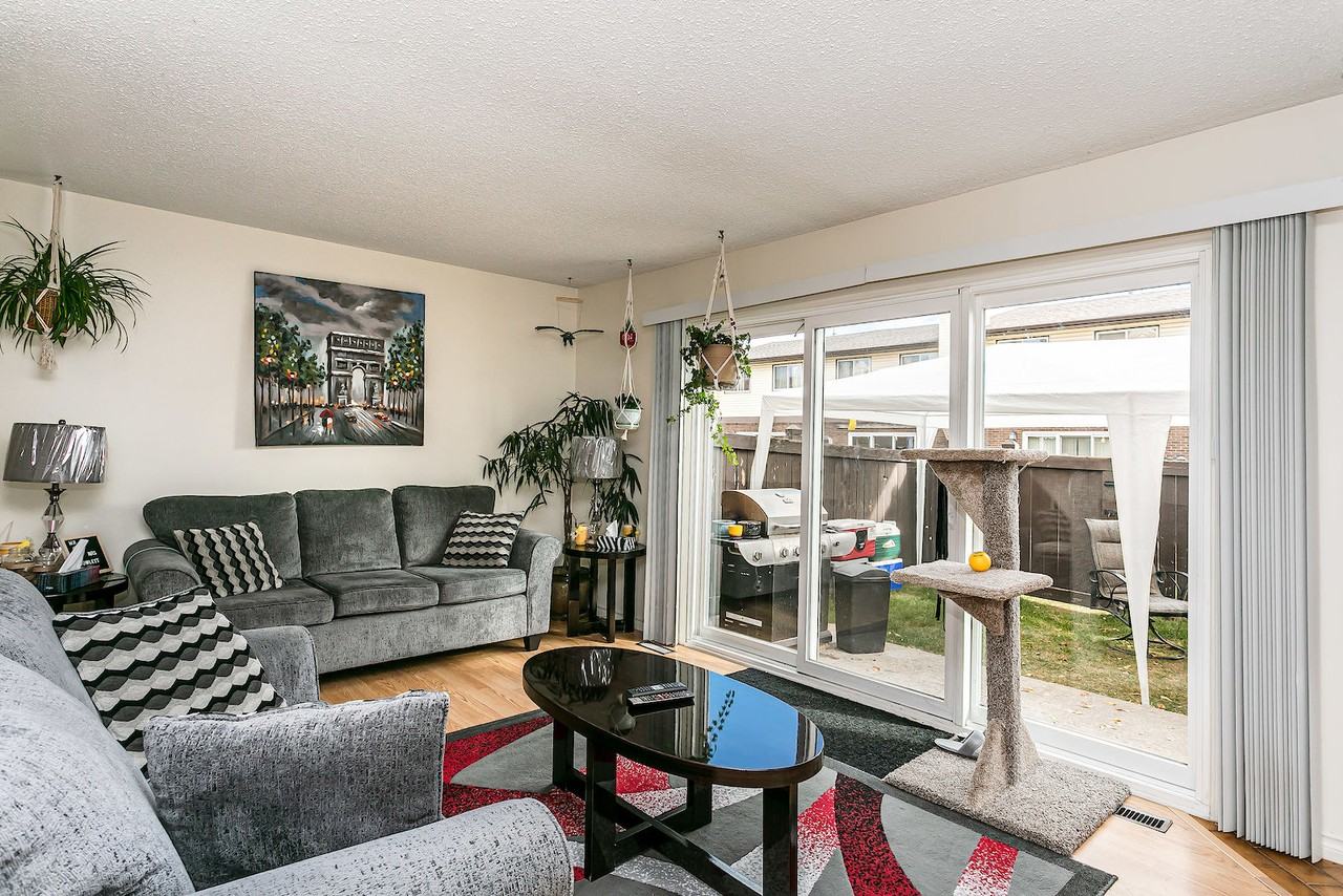 Vernon Street Townhomes - Photo 7 of 13
