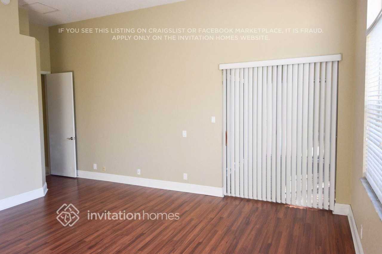 18696 Ocean Mist Dr - Photo 7 of 10