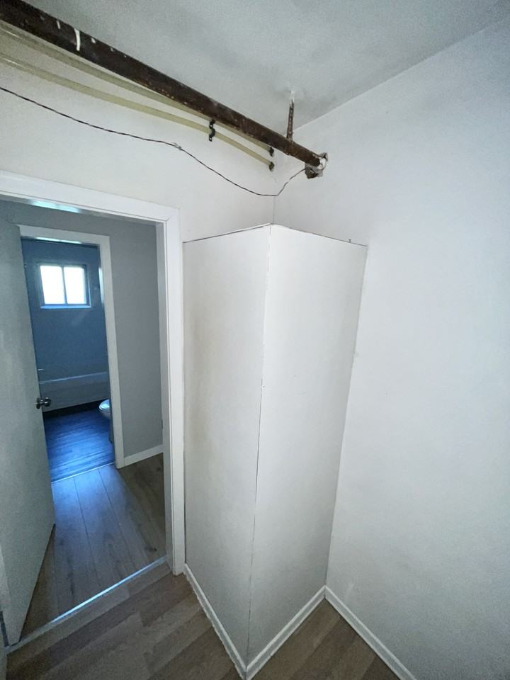 11235 117 St Nw - Photo 6 of 8