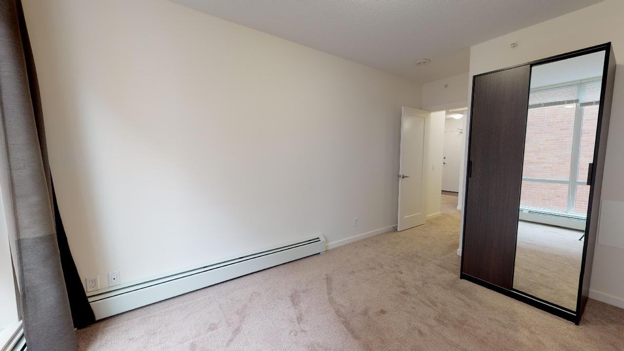 203, 450 8 Ave SE - Photo 7 of 14