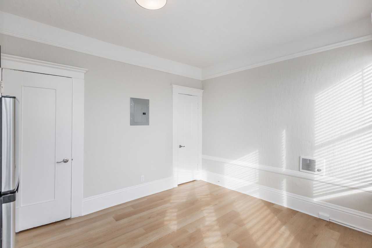 1474 Sacramento - Photo 4 of 22