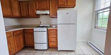 featured image of 909 W University Pkwy
