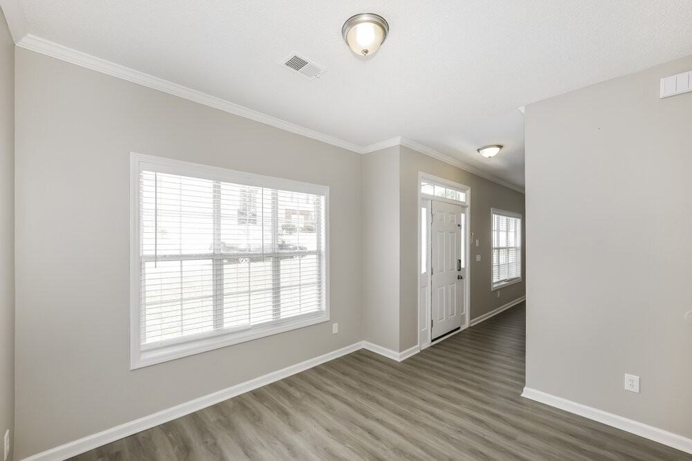 1609 Blossom Dr - Photo 7 of 17