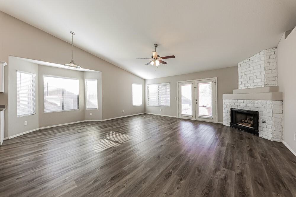 4317 W Electra Ln - Photo 6 of 16