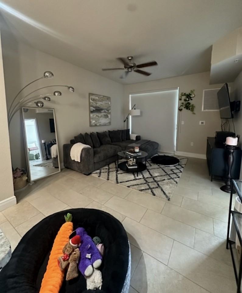 499 Evernia Street #833 - Photo 6 of 31