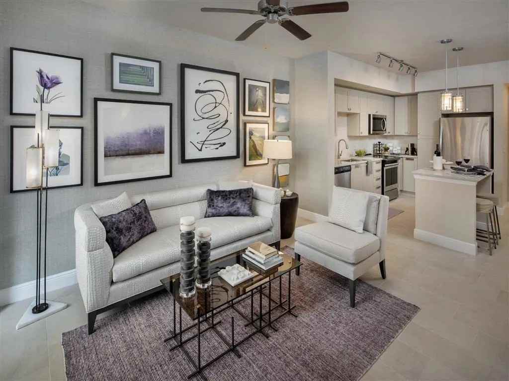 499 Evernia Street #833 - Photo 3 of 31