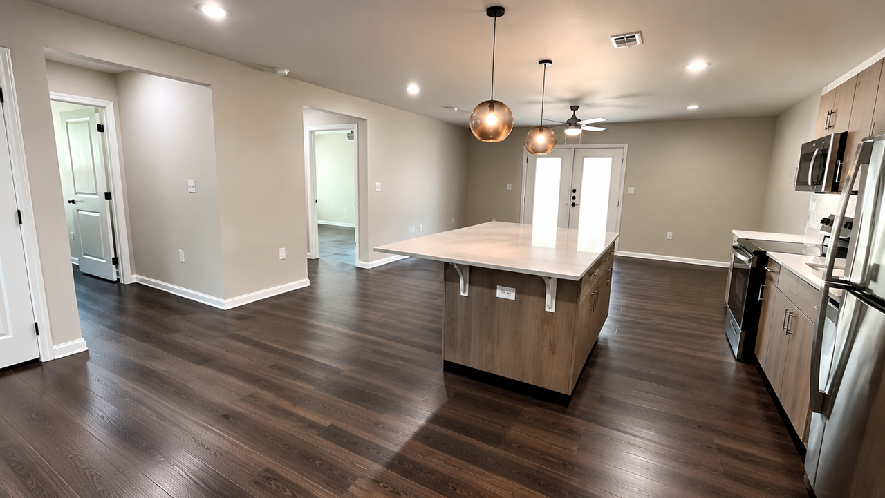 Alton Gloor - Photo 3 of 12