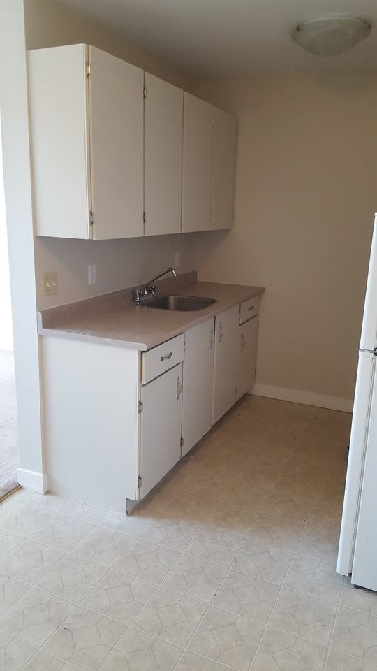 75 Southpark Drive - Photo 3 of 7