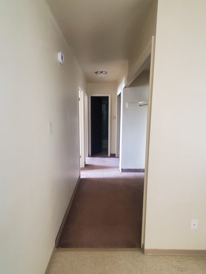 330 Poplar Avenue - Photo 3 of 6