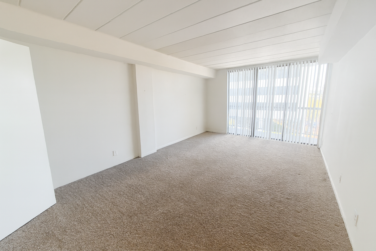5400 Memorial - 208 #208 - Photo 3 of 28