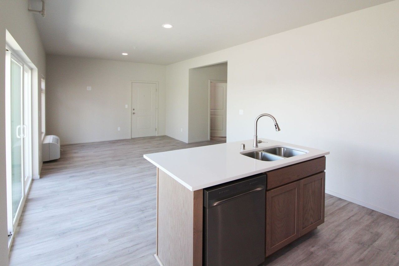 1200 N 8th Ave - Photo 7 of 18