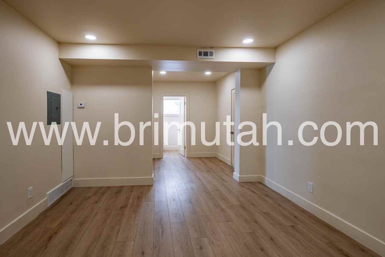 684 W Center St #1 - Photo 4 of 16