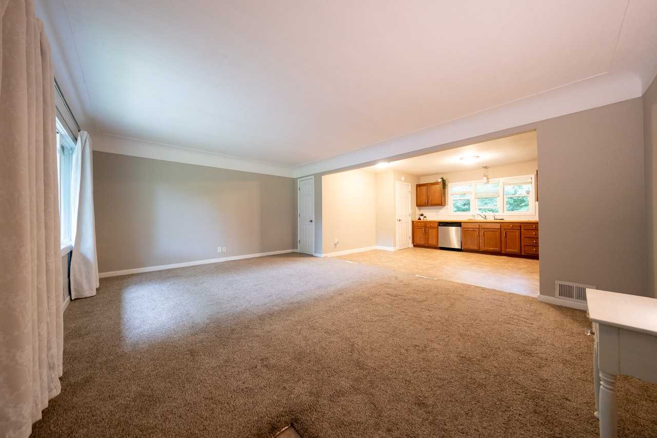 390 66th Ave Ne #1 - Photo 3 of 24