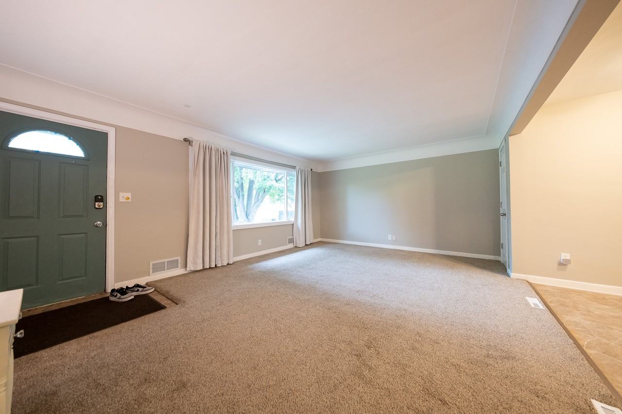 390 66th Ave Ne #1 - Photo 4 of 24