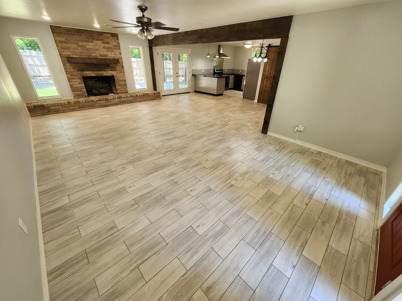 2010 E Foster Dr #1 - Photo 2 of 17