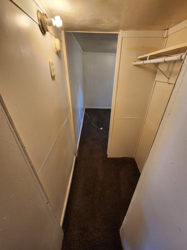 821 N Highland St #1 - Photo 5 of 7