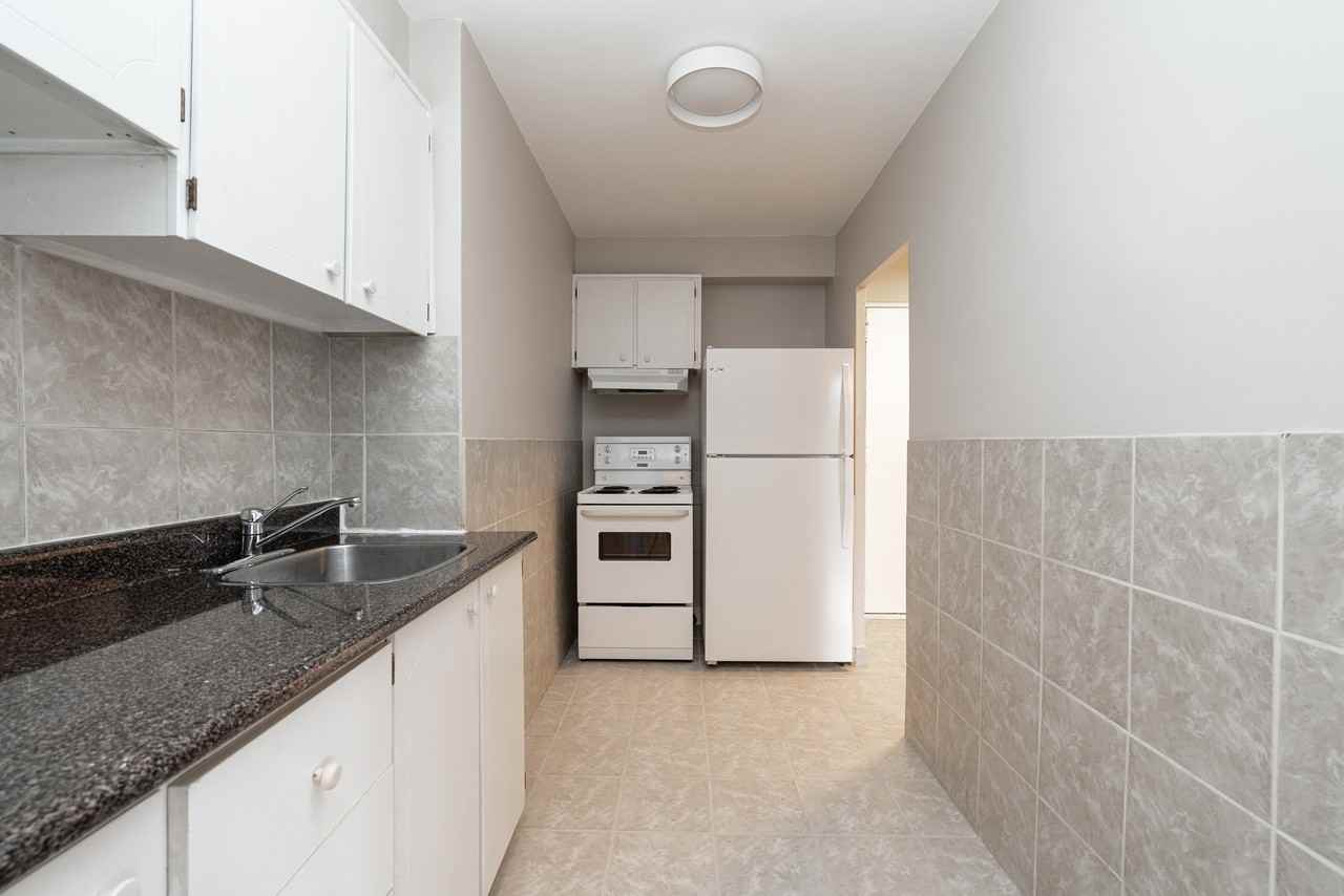 457 Marlee Avenue - Photo 4 of 12