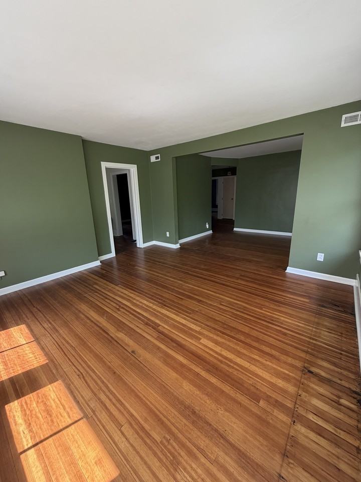 300 S Macarthur Blvd #3 - Photo 2 of 11