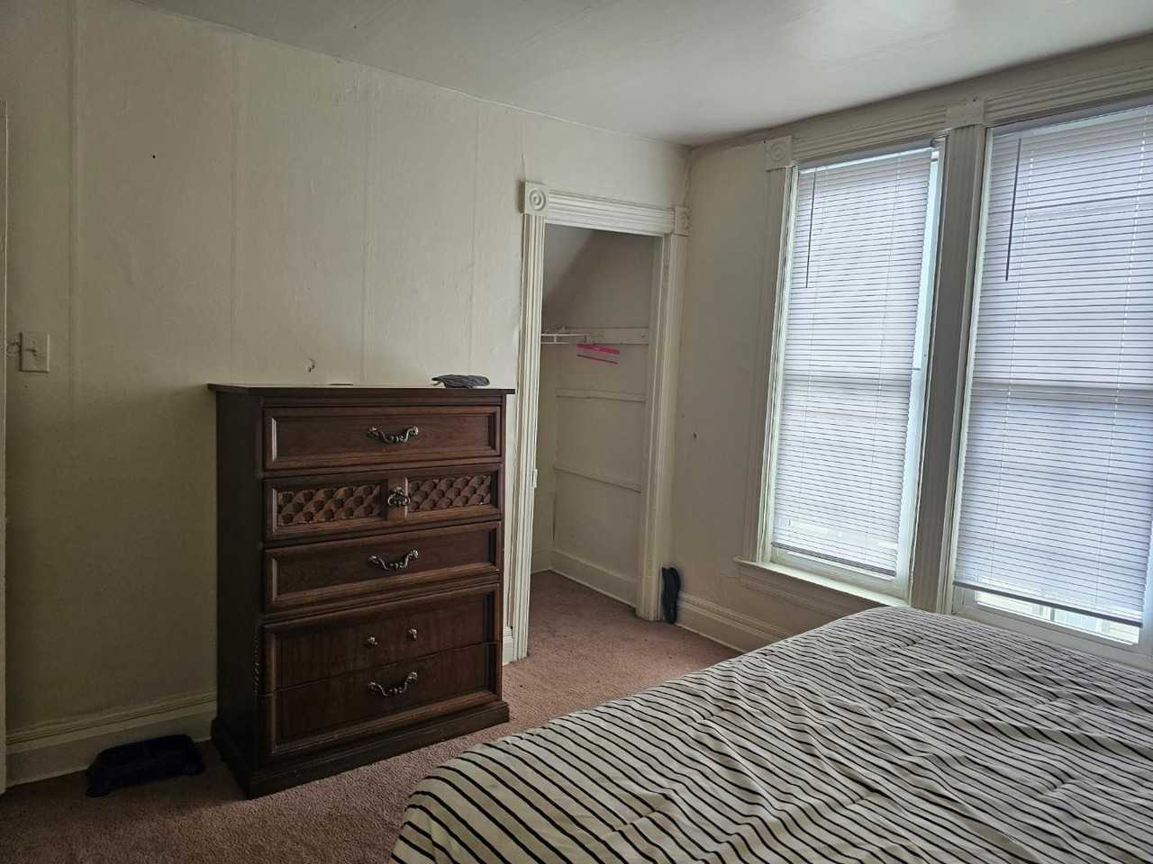 2911 Dudley St - Photo 2 of 10