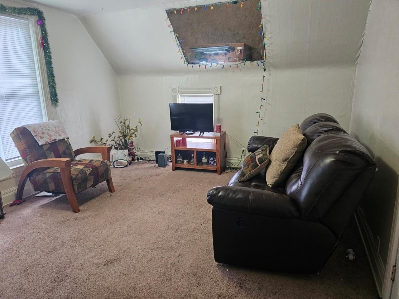 2911 Dudley St - Photo 7 of 10