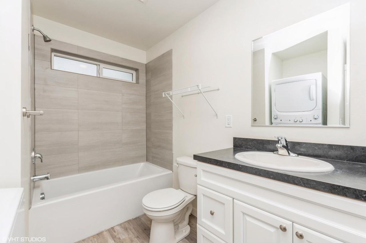 128 East Evergreen Drive - Photo 6 of 21