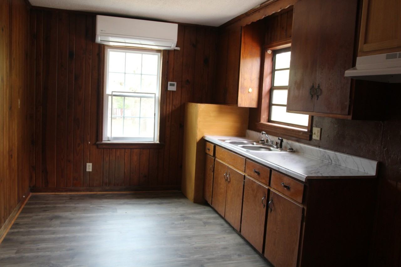 802 N Cleveland St #A - Photo 3 of 4