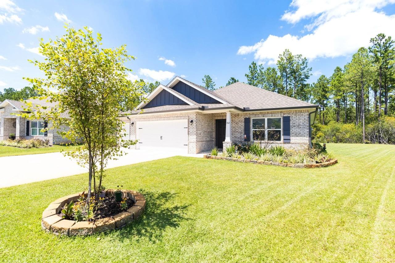 102 Polaris Pl - Photo 3 of 11
