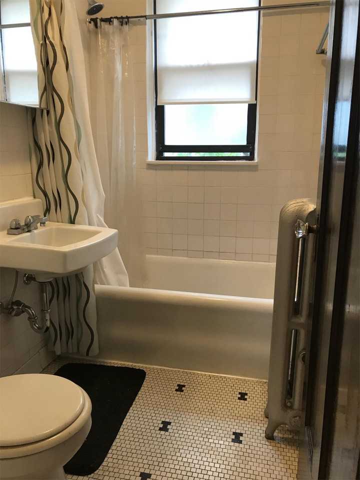 8917 S Justine St #8917-1A - Photo 5 of 10