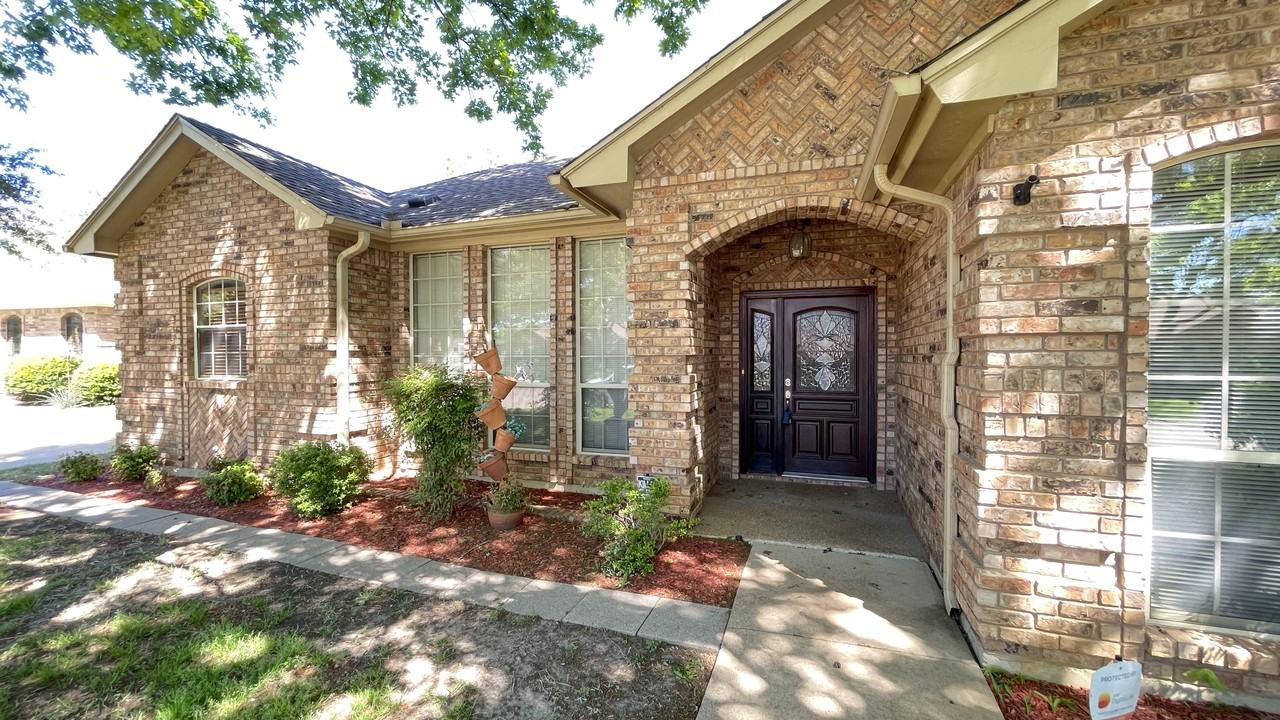 2709 Serenade Ct #1 - Photo 2 of 31